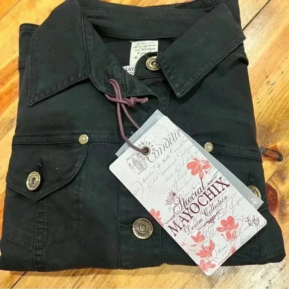 Mayo Chix Italian made, denim Jacket black, button front, fitted NWT - Picture 12 of 13
